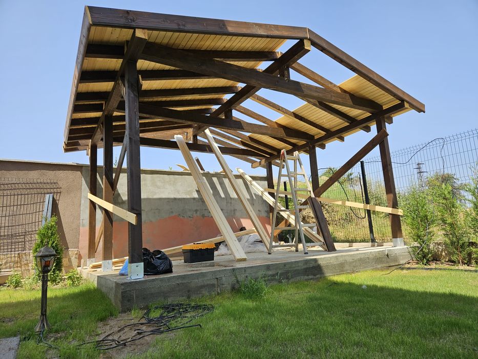 Дървени навеси Дървени тераси Дървена беседка Козирка Гаражи