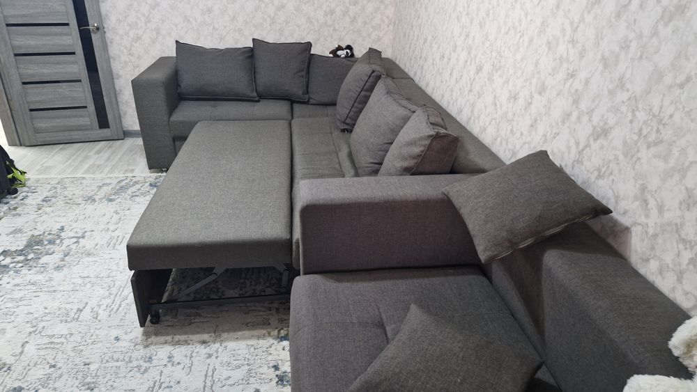 Продам диван угловой