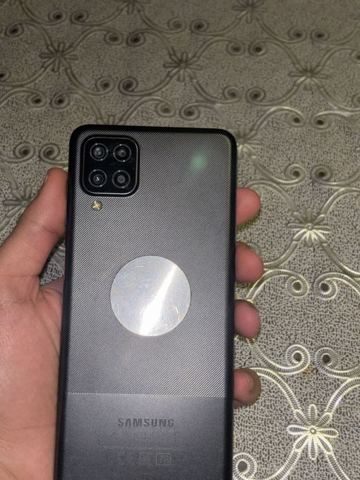 Самсунг а12 телефони