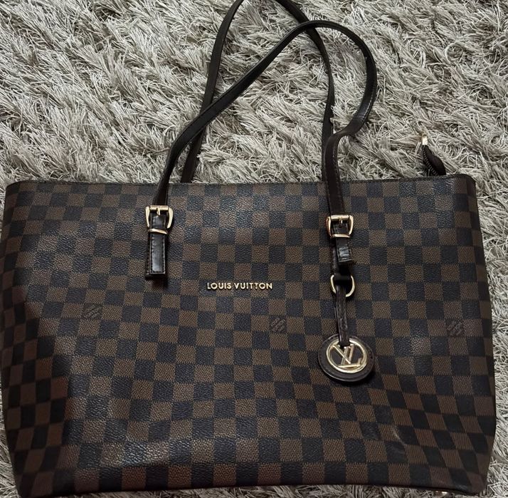Geanta Louis Vuitton