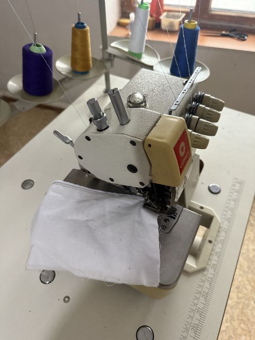 Швейная машина ,оверлог  продам б/у