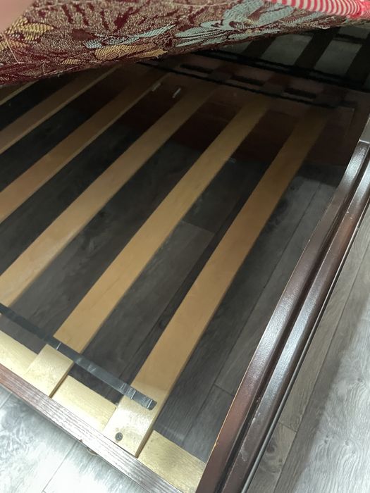 Продам спальний гарнитур