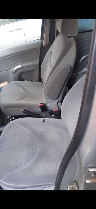 Citroen c3 14 diesel 98000km  proprietar acte val consum f mic