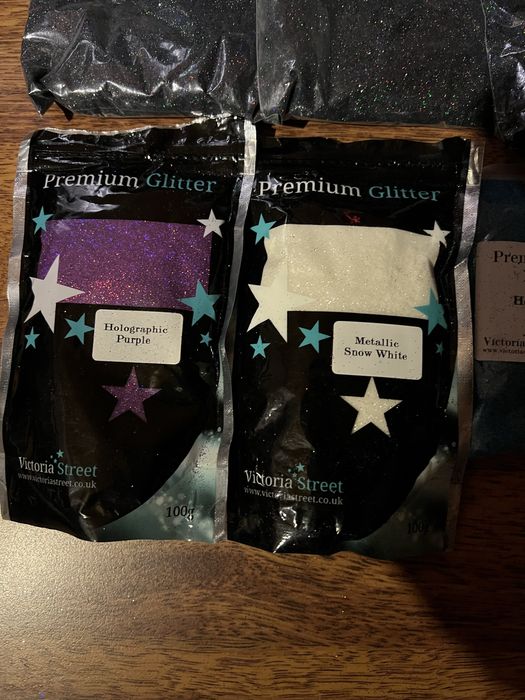 Чист брокат,премиум качество от Англия