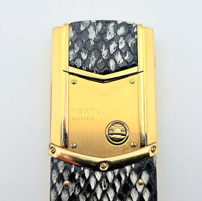 Vertu Signature S