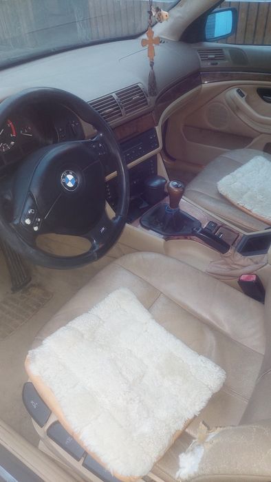 Vând BMW 520d...