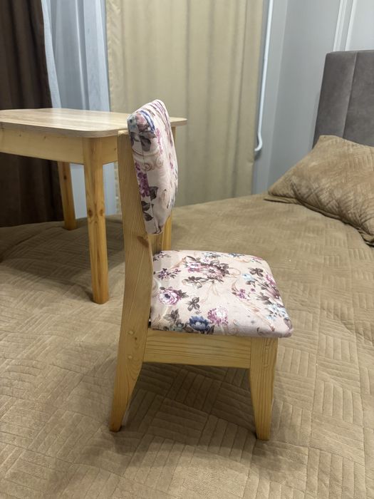 Дотский столик со стульчиком