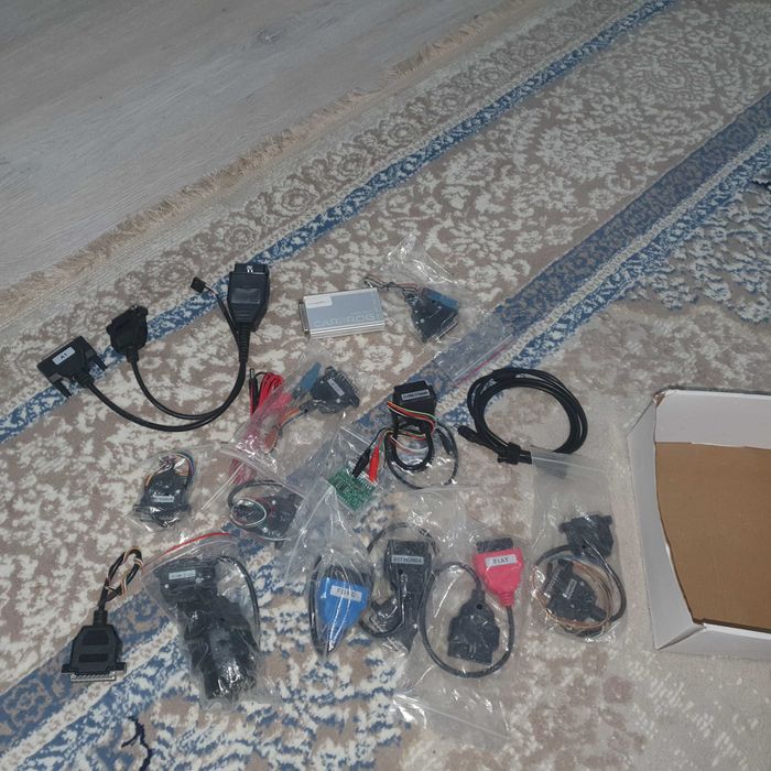 Аппарат для прошивки ЭБУ автомобиля.