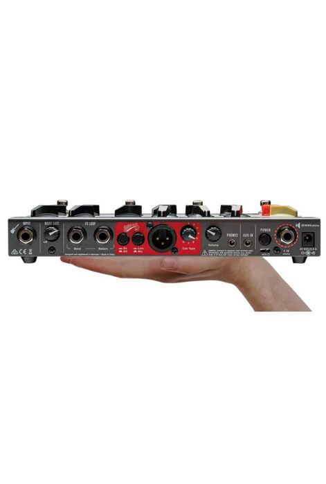 Гитарный преамп Hughes&Kettner