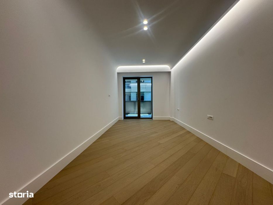 3 Camere || Cortina 126 || Erouiancu Nicolae