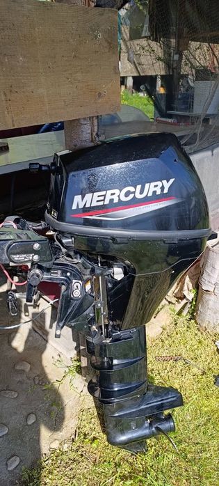 Двигател за лодка