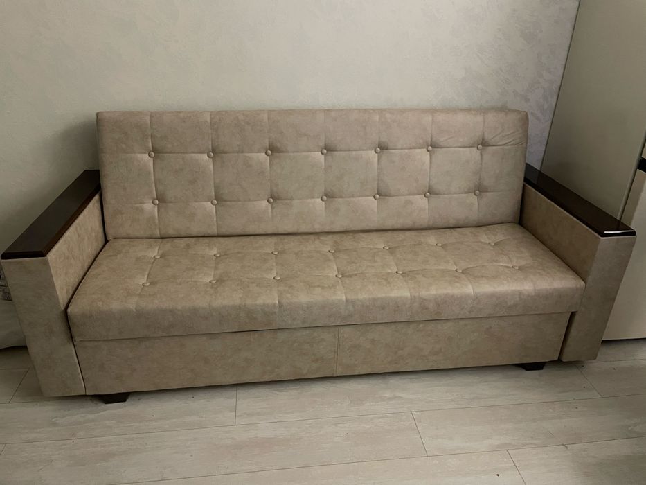 Продам диван книжка новый