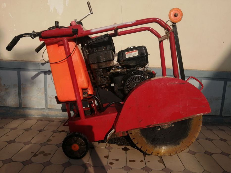 Резко Стено резко  сташки маналит асфальт  траншеи любой  сложности