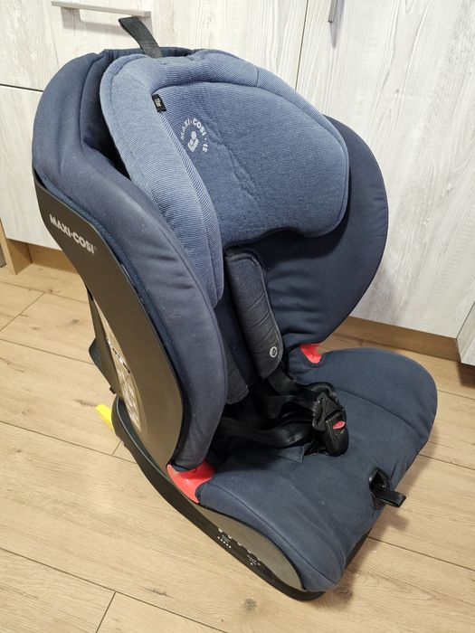Столче за кола Maxi Cosi Titan 9-36