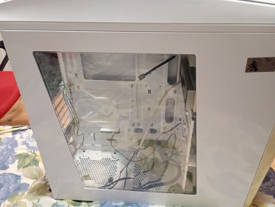 Carcasa NZXT Phantom