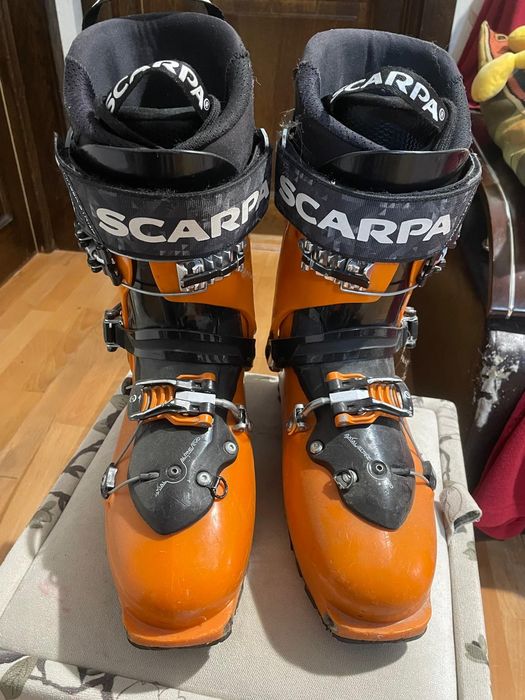 Clapari Schi de tura Scarpa Maestrale 44EU,285MP