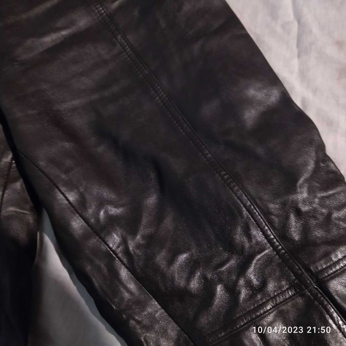 Продавам кожени  дънки-перфектни дамски