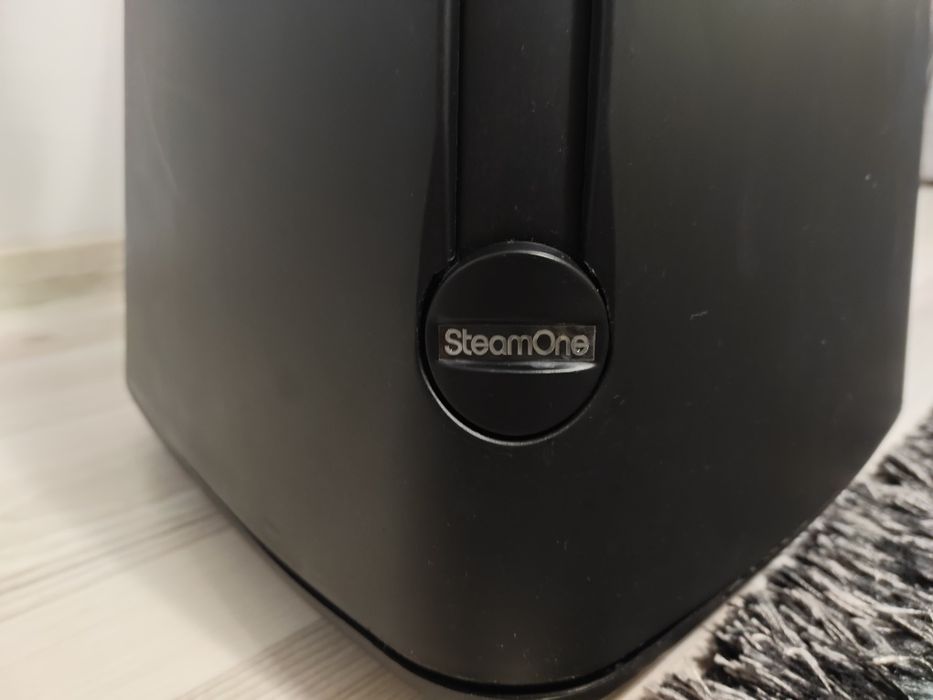 Aparat de calcat vertical SteamOne