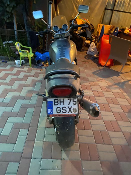 Vind Suzuki gsx 750