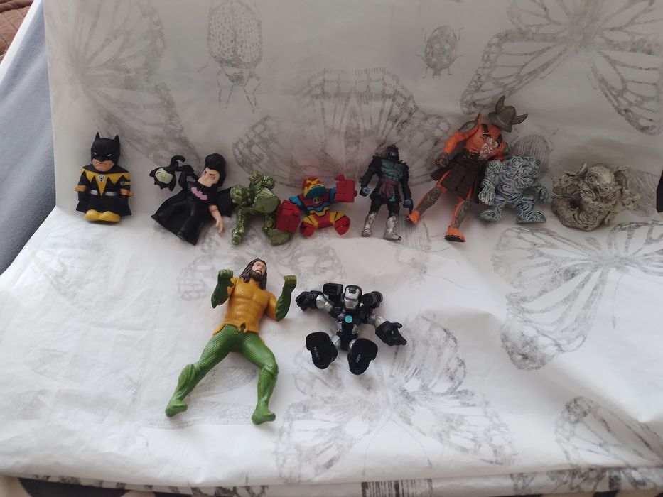 Игрушки-фигурки разные