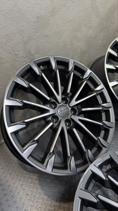 Оригинални 5х112 19” Audi S5 F5