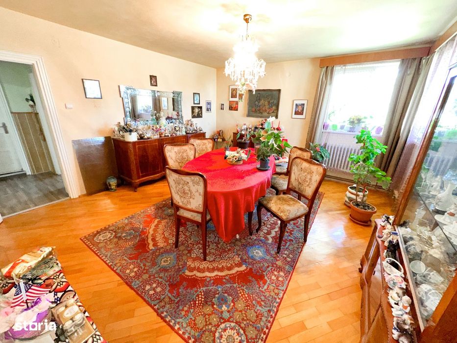 Casă spațioasă de vânzare – Strada Prefect Vasile Moldovan