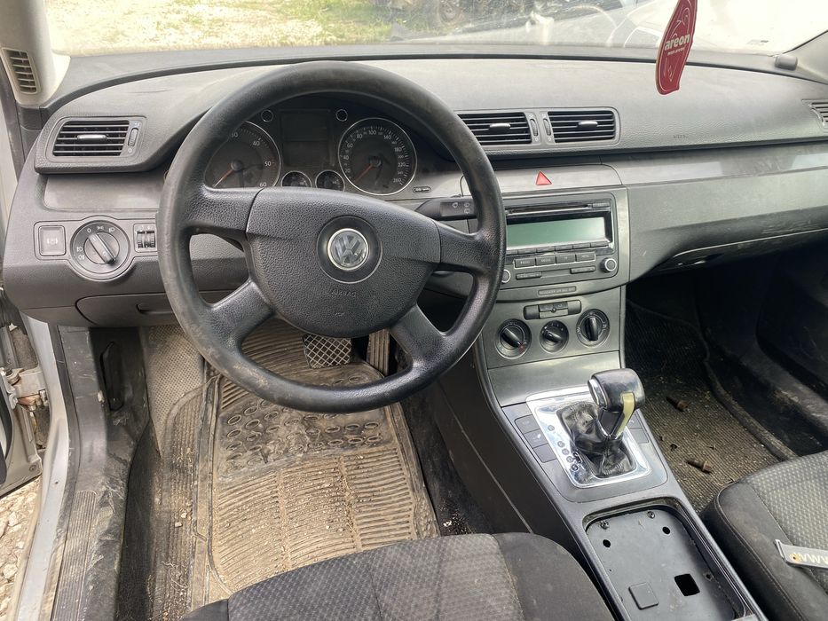Dezmembrez Passat B6 1.9/2.0