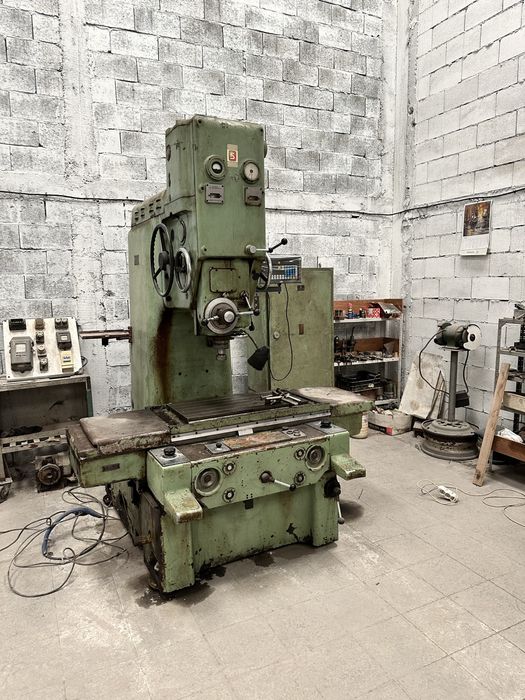 Продавам  Фреза-2000€  Кординат - 3000€