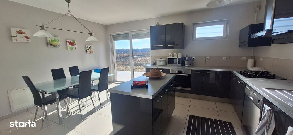 Casa individuală cu teren generos