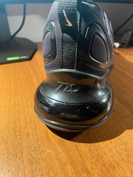 Nike AirMax 720 negri ( 29cm )