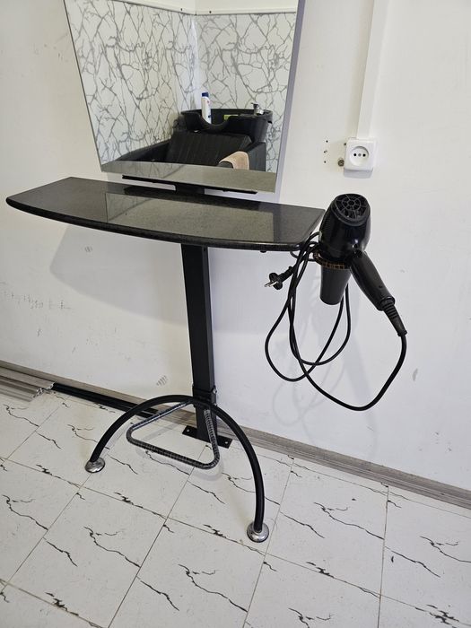 Шаштараз айнасы сатылады.