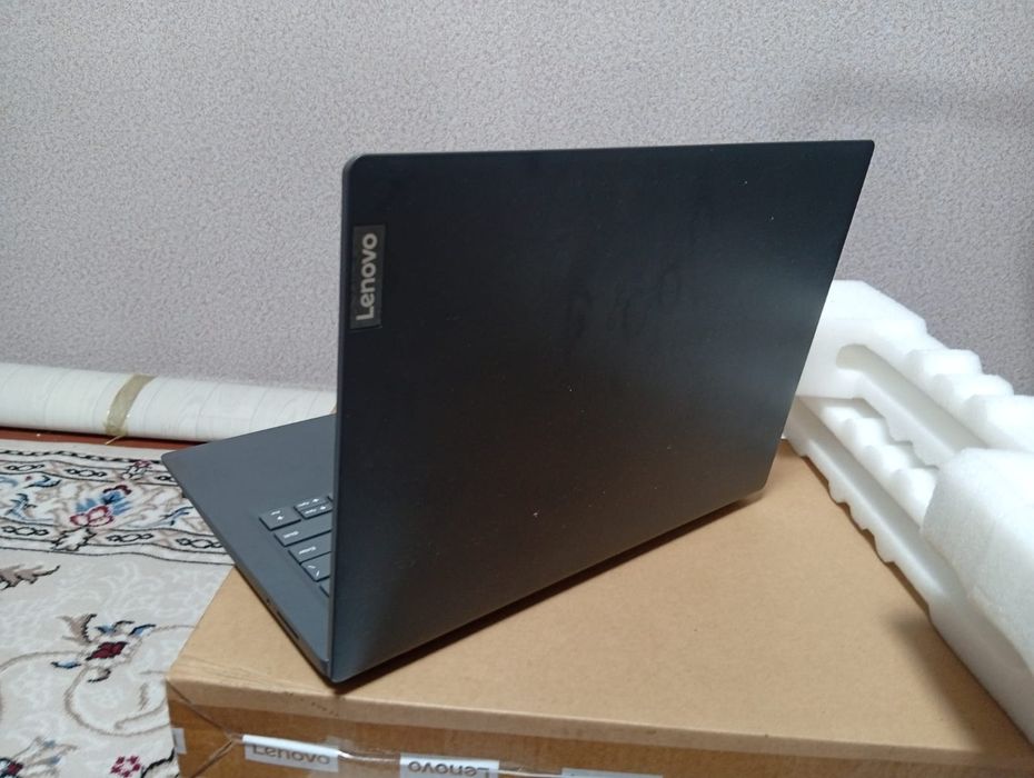 Ноутбук Ленова 493×71×317мм