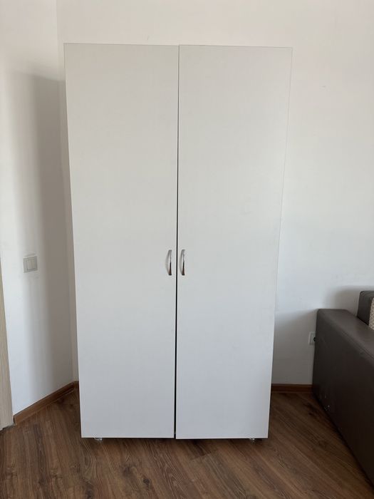 Продам Шкаф спальный