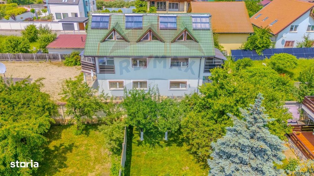 Vila rezidential/ pensiune/ gradina de vis/sera/ panouri/ Sanpetru!