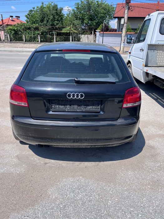 Продавам и заменям ауди а3 2005 год бартер за симсон!