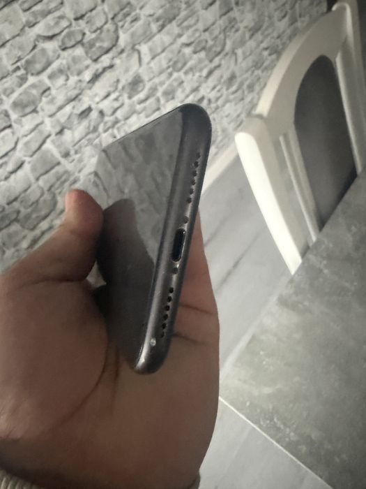 Vand Iphone 11  128GB