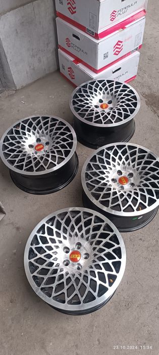 Sakadiska R18 holati juda zo'r 5/105_5/112_5/114