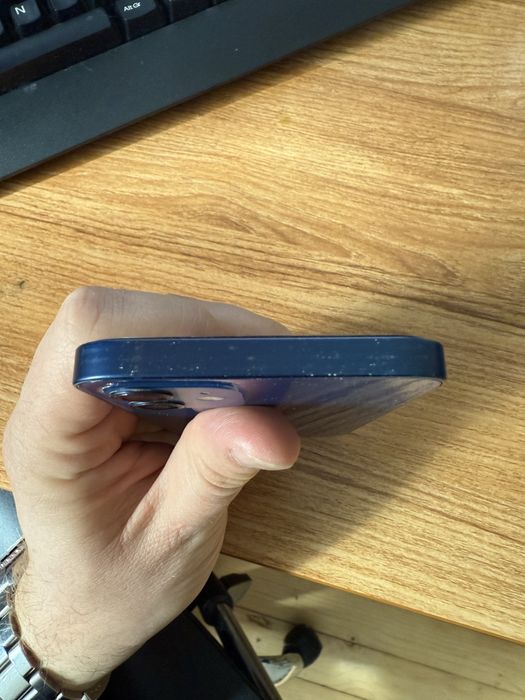 iPhone 12 син 128 gb