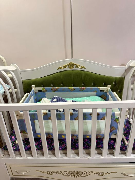 Детская кроватка