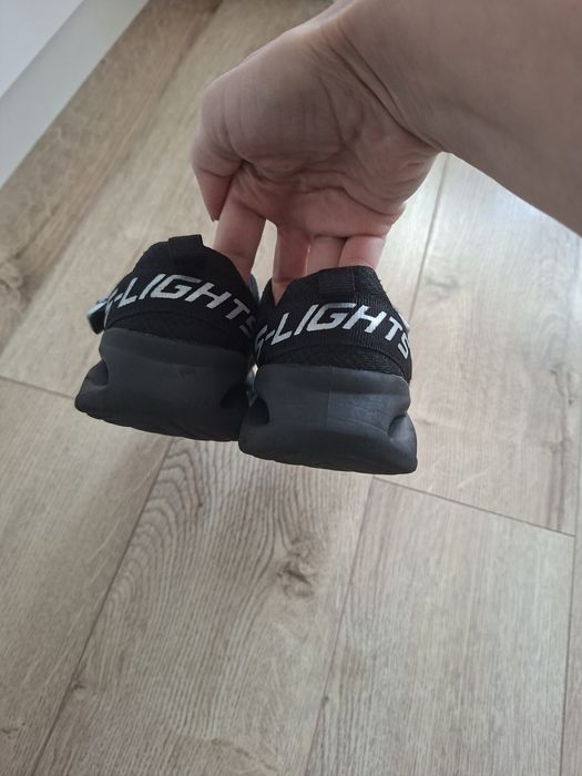 Lot Adidasi Skechers Kappa 30
