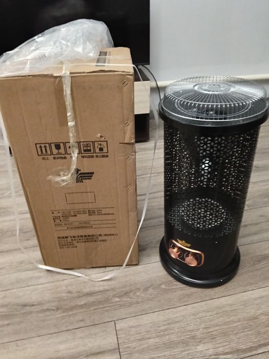 Обогреватель для помещений   кварцево-инфрокрасный.