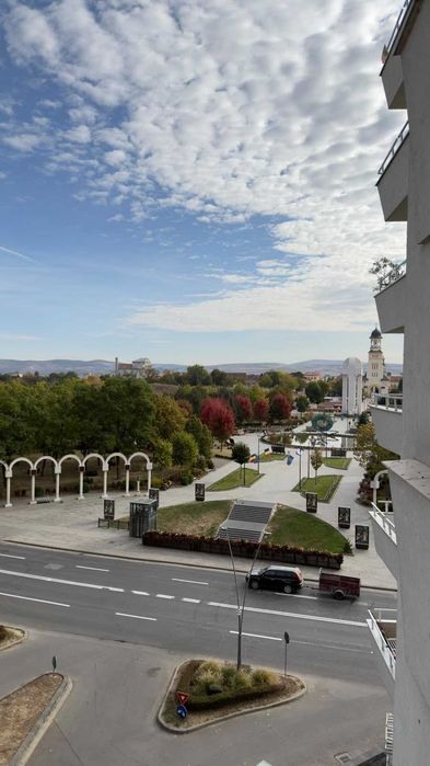 Vand apartament 2 camere M-uri
