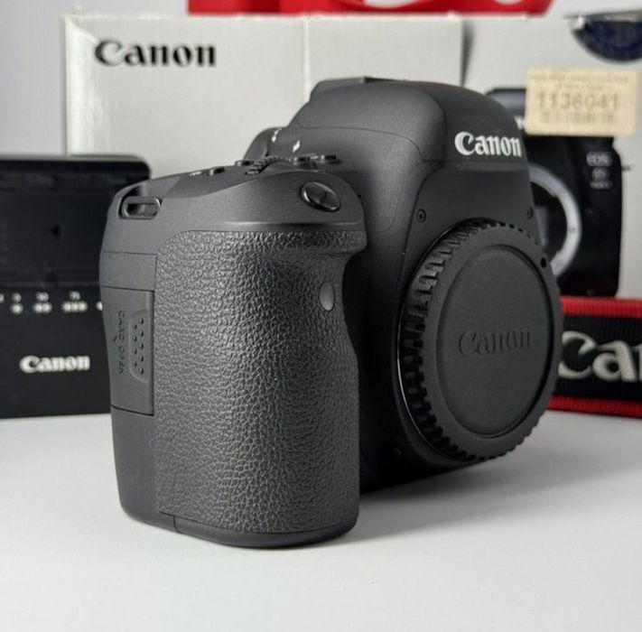 Фотоаппарат Canon EOS 6D Mark II Body
