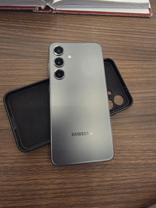 Samsung S24 impecabil