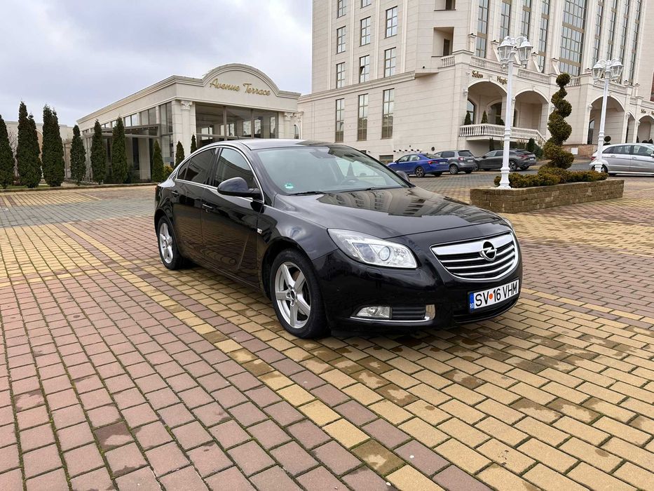 OPEL Insignia Hatchback