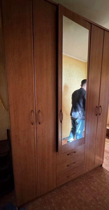 Срочно продам шкаф. Самовывоз