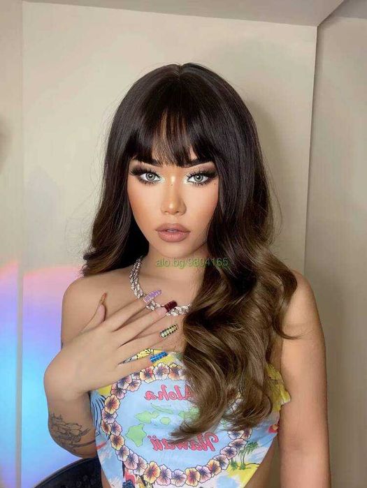 Омбре перука със светли краища и бретон