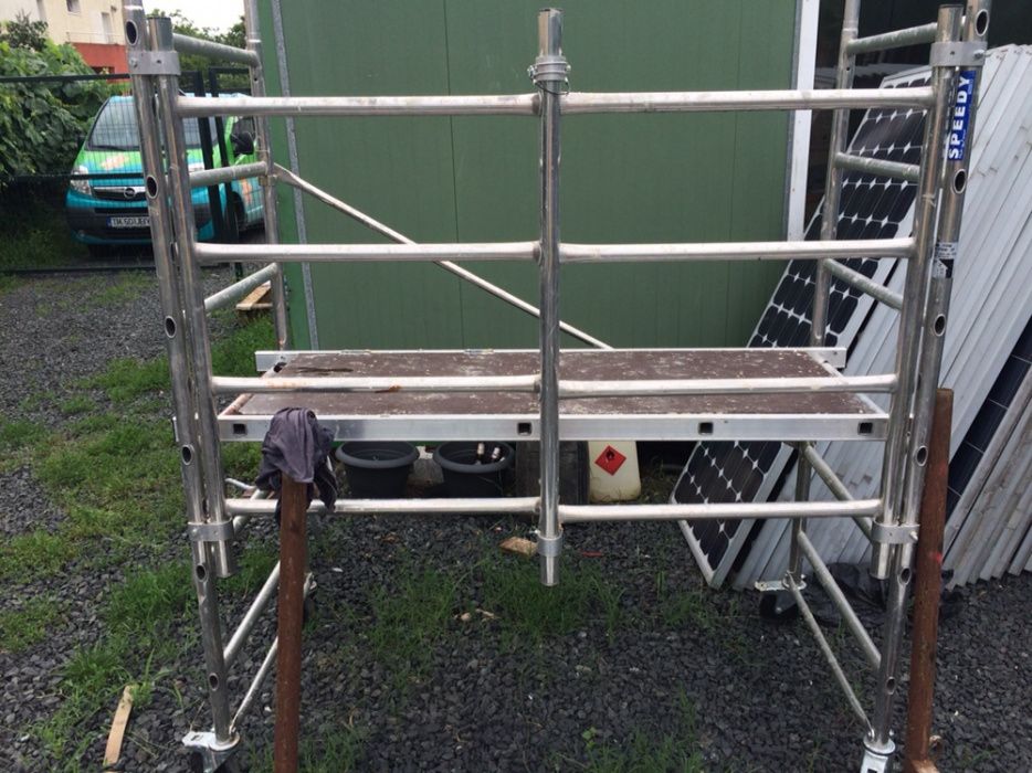 Inchiriez schela mobila pe roti blocabile si schele fatada