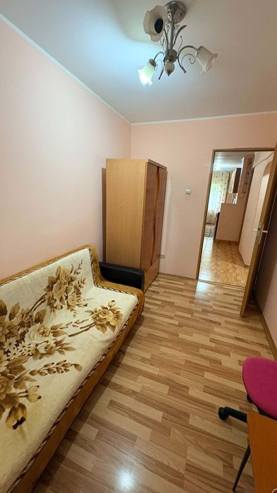 Vand apartament ,  zona garii 60mp