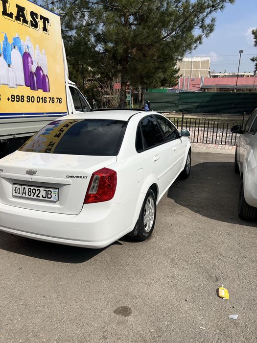 Ласетти 3поз  2010 йил  сотилади